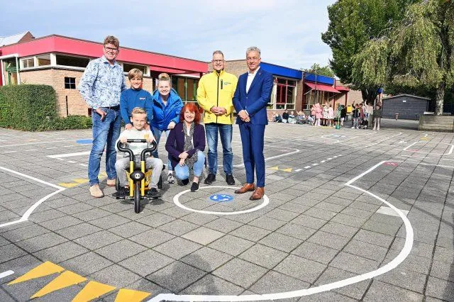 verkeersplein school met de bijbel