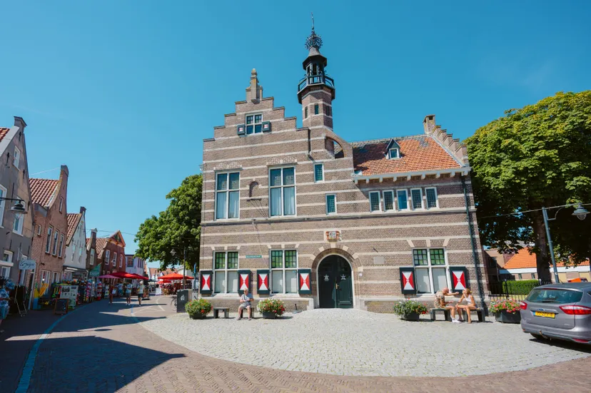 raad en polderhuis ouddorp