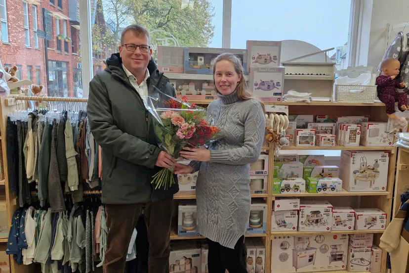 uitreiking mantelzorgcompliment 2024 1jpg