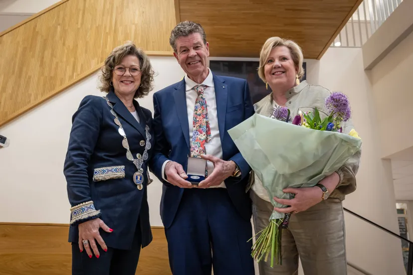 uitreiking zilveren gemeentepenning