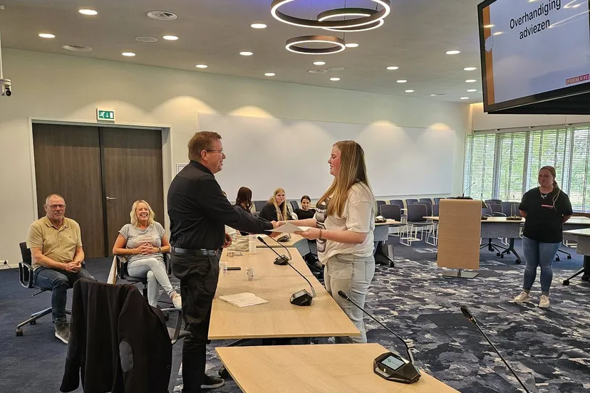 overhandiging plannen speaking minds