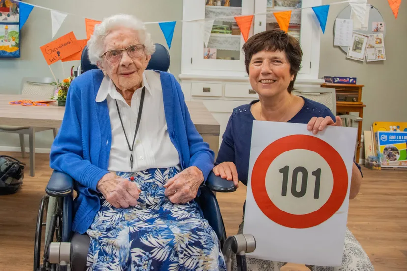 mina van der welle 101 jaar