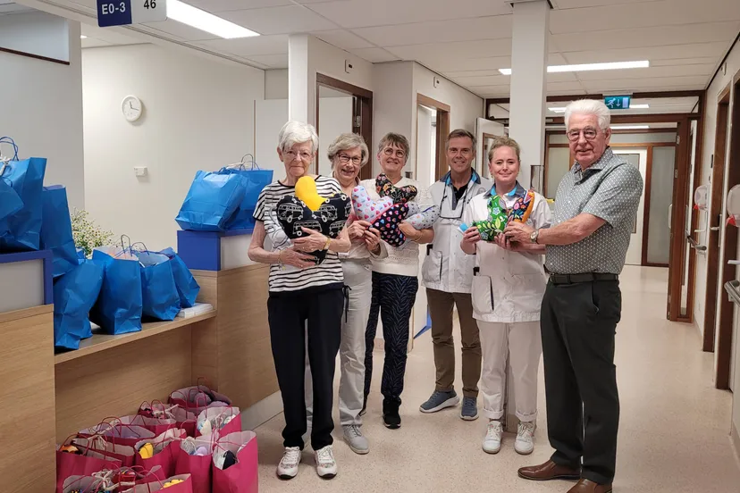 Hartenlief kussentjes (c) Van Weel-Bethesda