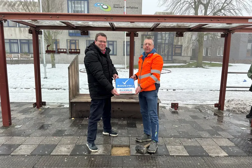 1 - Tegel rookvrije bushalte shared space Middelharnis