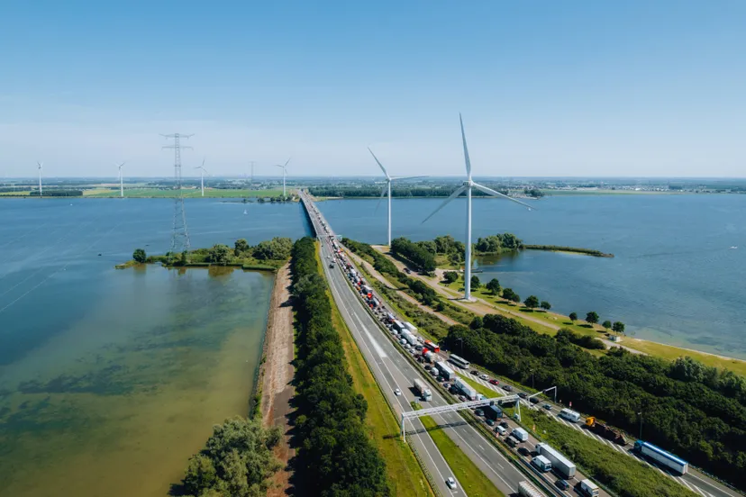 Foto Haringvlietbrug