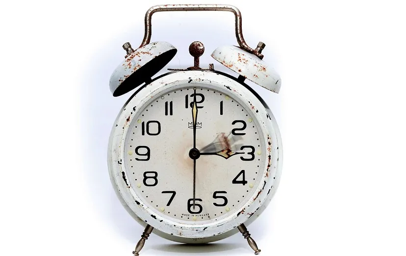 alarm clock 2175382 1280