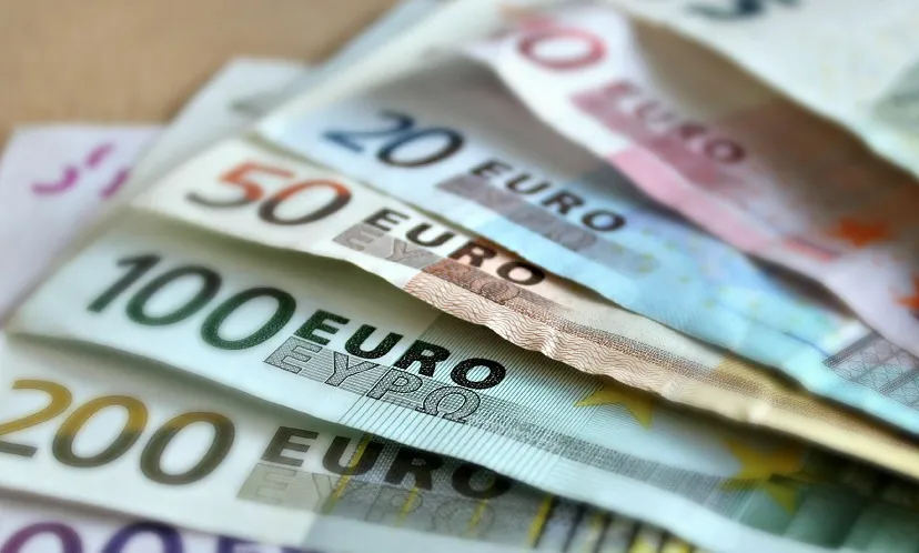 banknotes 209104 1920 1