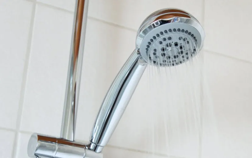 douche 915x518 1