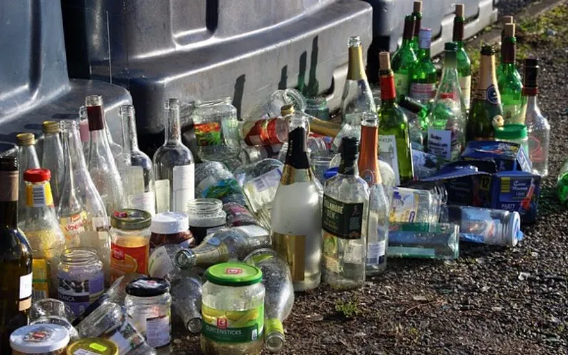 glass gd8975cfea 640 915x518 1