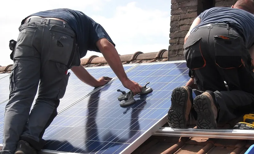 solar panels 944000 1920