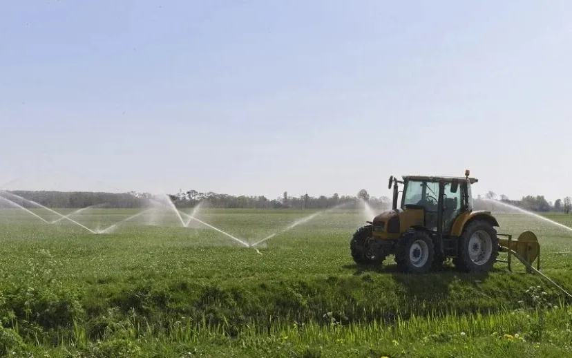 tractor g22550912e 1920 915x518 1