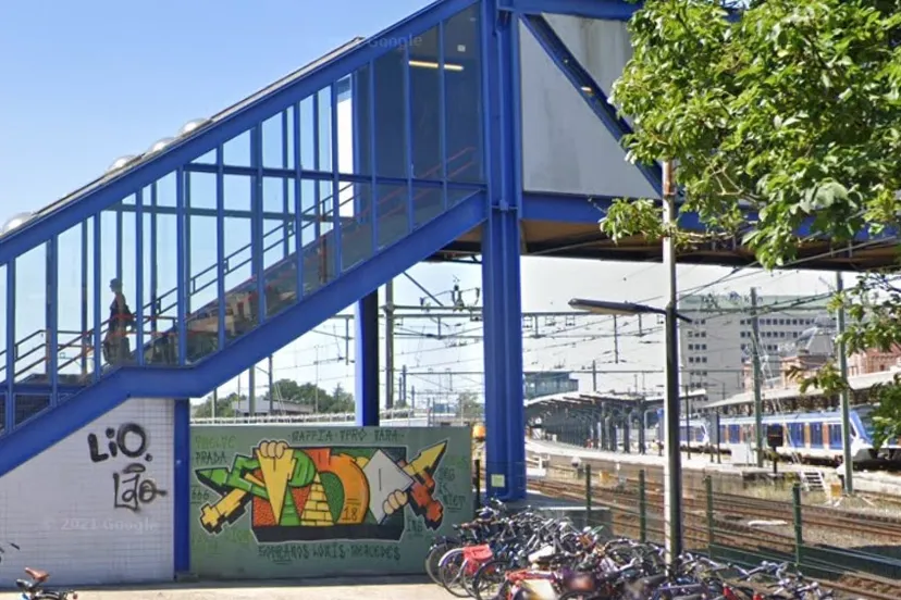 oude blauwe brug kant viaductstraat spoor hoofdstation