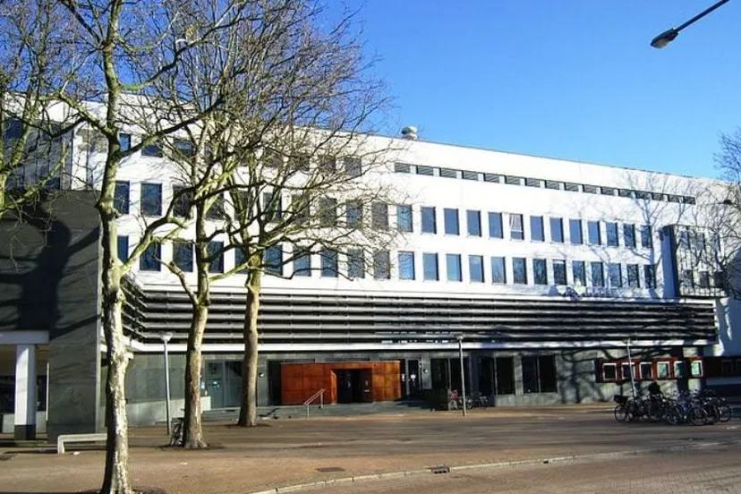 politiebureau rademarkt cc by sa 30 wikipedia commons dickelbers e1542222411871