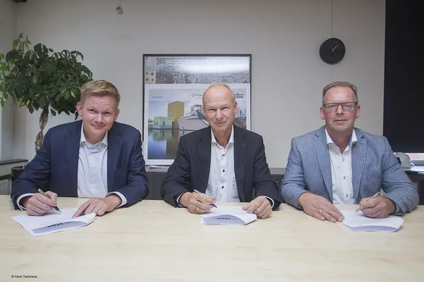 05 07 2017 ondertekening rgs raamcontract vastgoed gemeente groningen venrooy dolfsma dakbedekkingen c henk tammens 1
