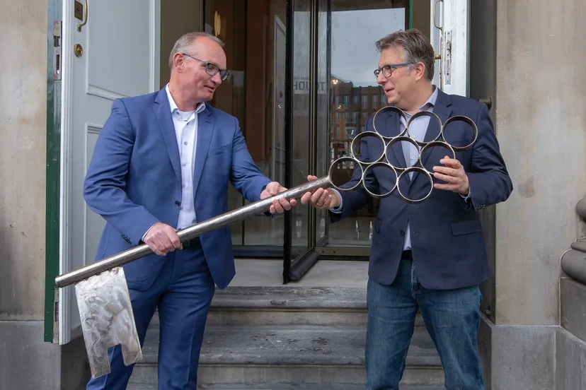 06 05 2022 overdracht stadhuis henk tammens 1