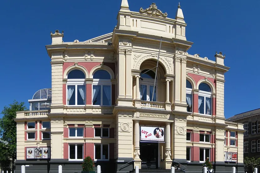 1024px 100604 turfsingel 86 stadsschouwburg groningen nl cc by sa 30 wutsje