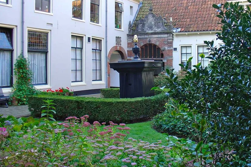 1024px peper of geertruitsgasthui3 cc0 publiek domein gouwenaar pepergasthuis