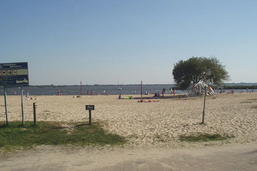 1024px zuidlaardermeer3 ra cc by sa 30 serassot