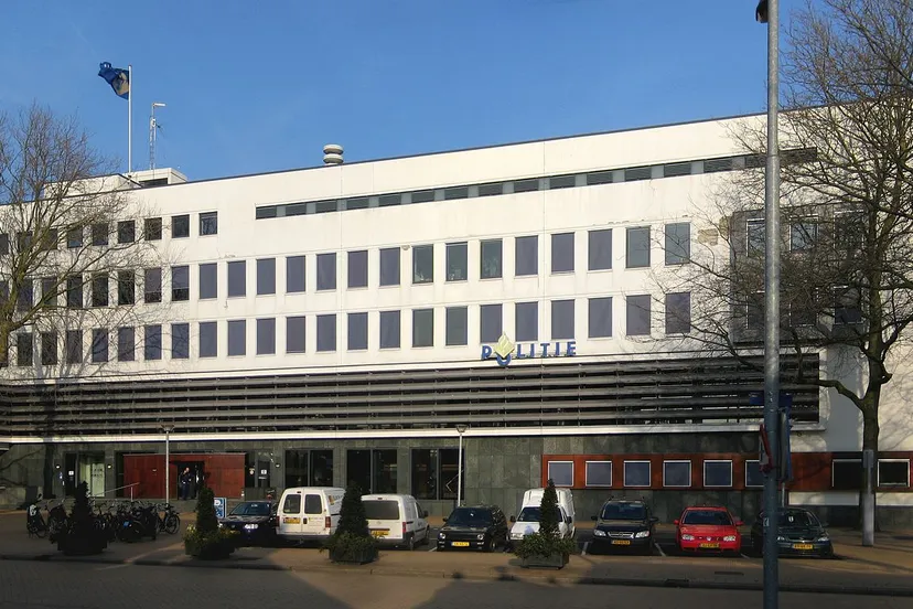 110217 rademarkt 12 hoofdbureau politie groningen nl cc by sa 30 wutsje1