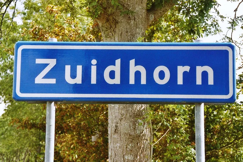 1280px zuidhorn place name cc by sa 30 dickelbers