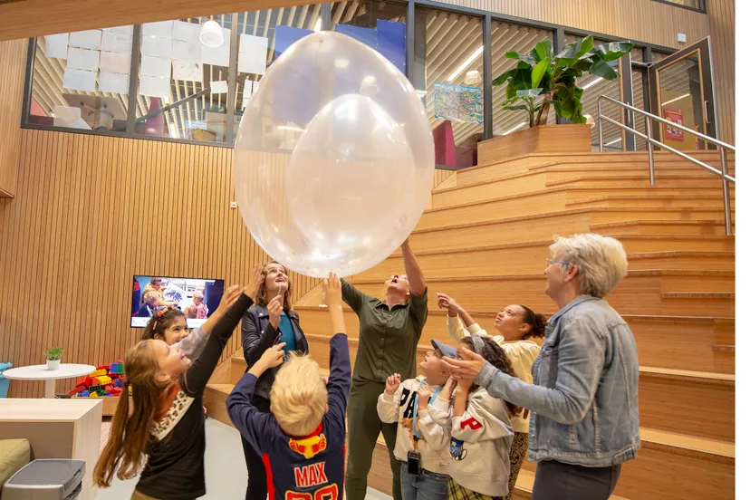 14 10 2021 opening ikc borgman door wethouder bloemhoff henk tammens 18 1