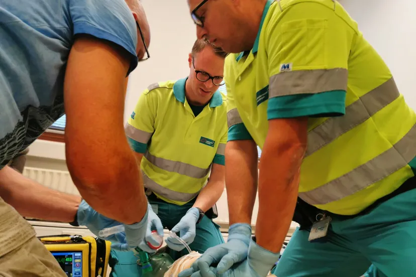 190918 ambulancezorg groningen de eerste ambulancedienst naar europese reanimatie competitie 1 ambulancezorg groningen