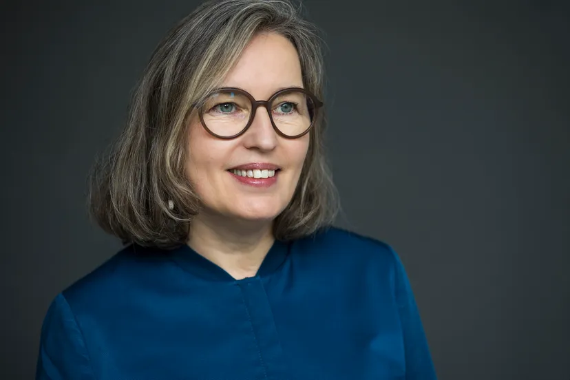 20 11 25 portrait nathalie 2020 04 barbraverbij nathalie de vries is de nieuwe stadsbouwmeester van groningen foto barbra verbij