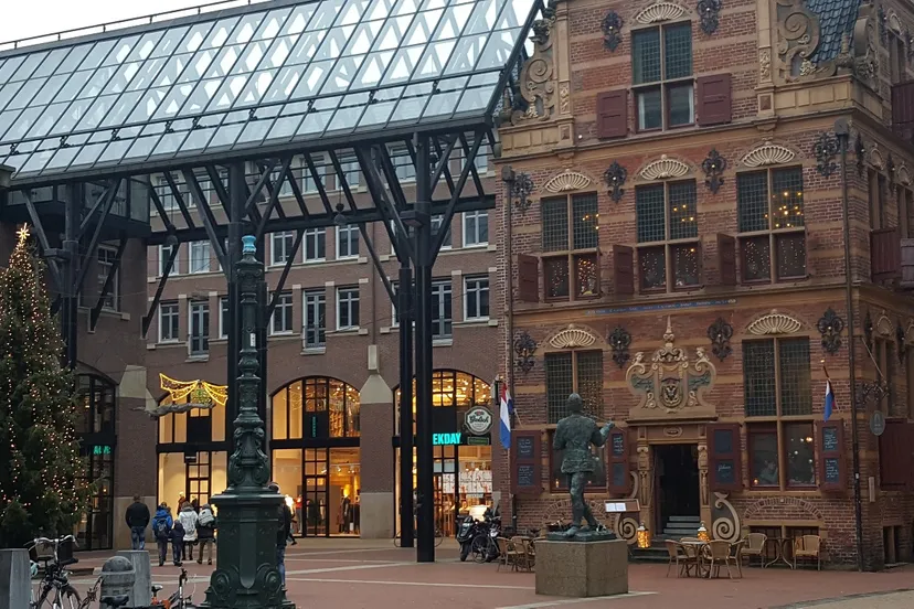 20171224 145409 resized 1 goudkantoor en kerstboom