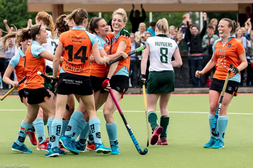 20180602 b9a9256 het vieren van de winnende goal