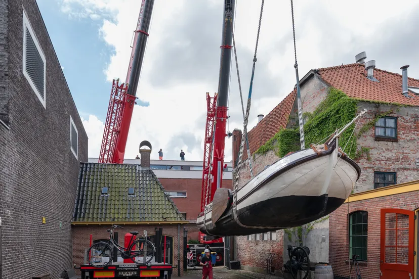 2024 verhuizing alida van binnenplaats museum aan de a foto joost nuijten