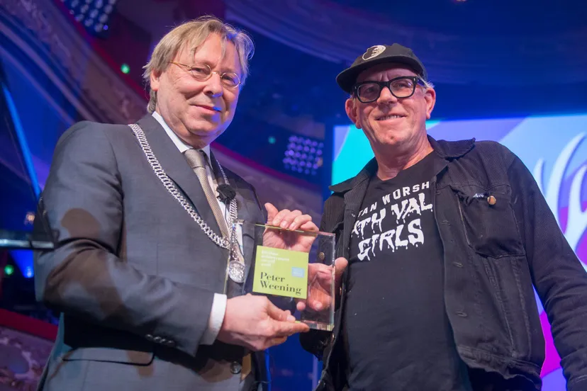 26910075 2023653337853110 4843279604403771815 o peter weening ereburger van de stad e1516532007499