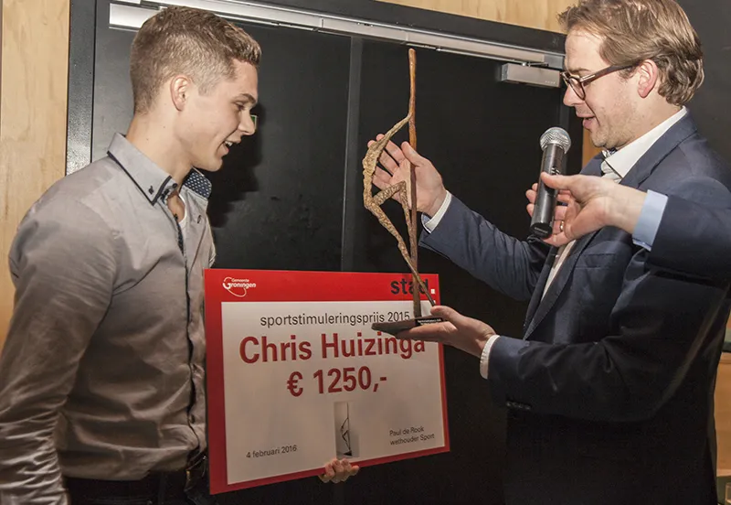 4 02 2016 chris huizinga wint sportstimuleringsprijs 2015 henk tammens 3