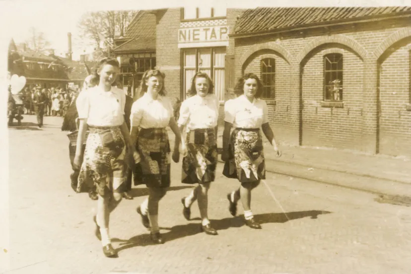 5 bevrijdingsrokken groninger archieven