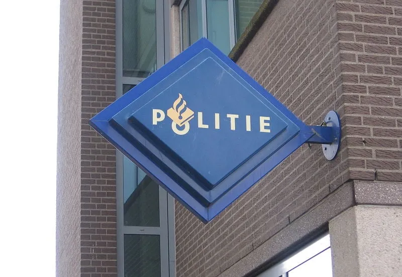 800px politielogo cc by sa 30 m minderhoud1