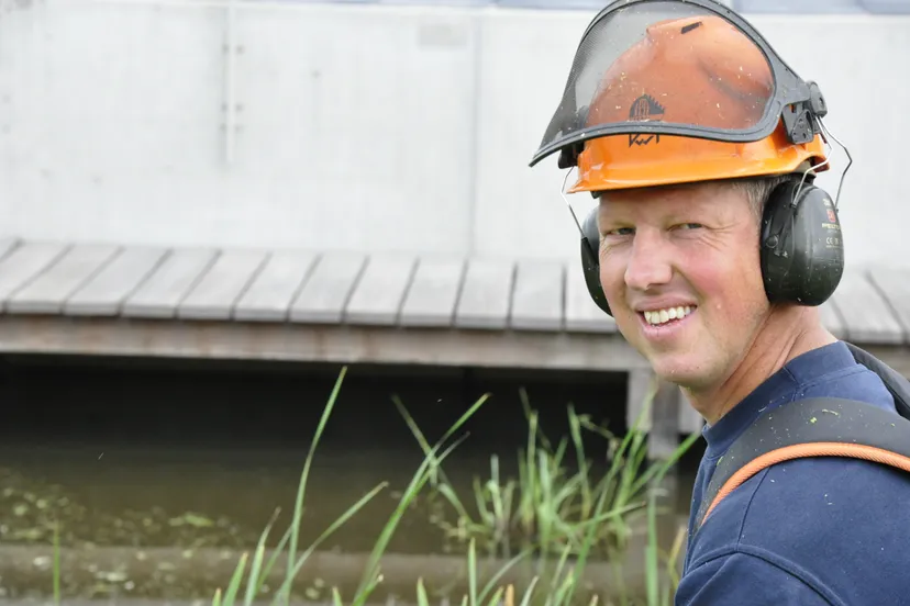 alex in camera wijkdeal de wijert foto door mickey ras