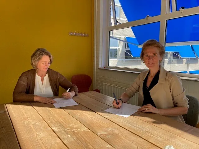 alfa college en biblionet tekenenen samenwerkingsovereenkomst