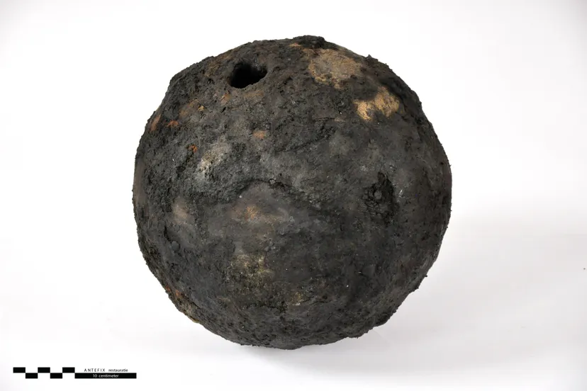 antefix persfoto bom bommen berend gert van oortmerssen antefix groningen