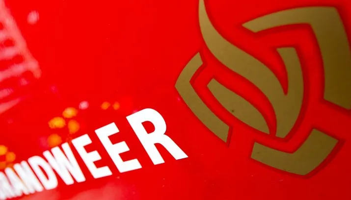 attachment 14254535570014 politie vermoedt opzet brand winkel rotterdam 2 715x408 novum