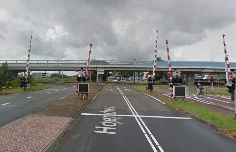 bewaakte overgang hoendiep