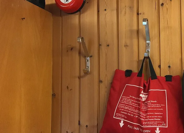 blusdeken blusapparaat cc by sa 40 wolfmann1