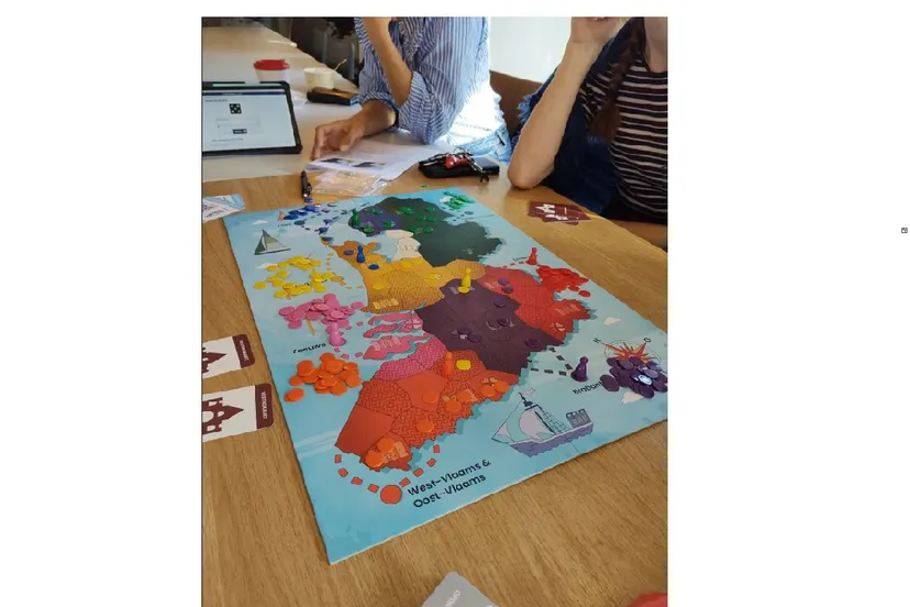 bordspel streektaalstrijd rug1jpg