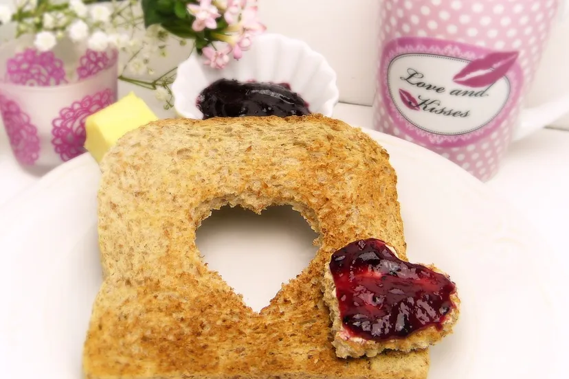 bread toast breakfast butter love heart jam 1949275