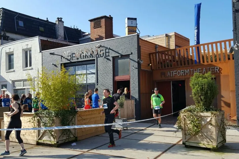 de garage platformtheater