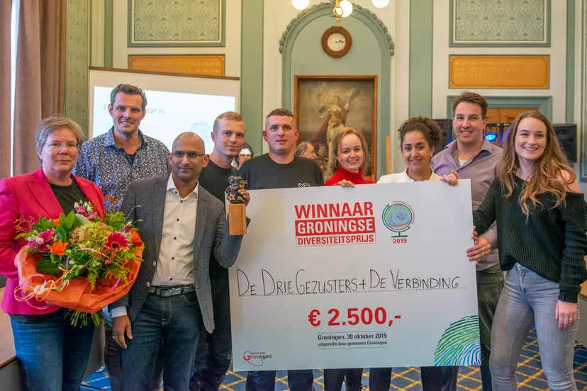 foto uitreiking diversiteitsprijs 2019 1 erik brand