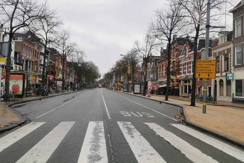 gedempte zuiderdiep fietsers op busbaan