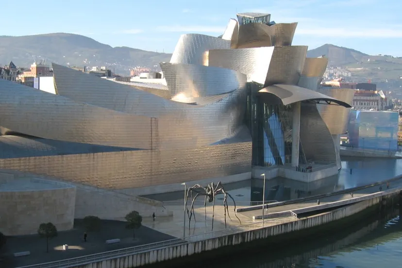 guggenheim museum in bilbao cc bysa 30 mykreeve