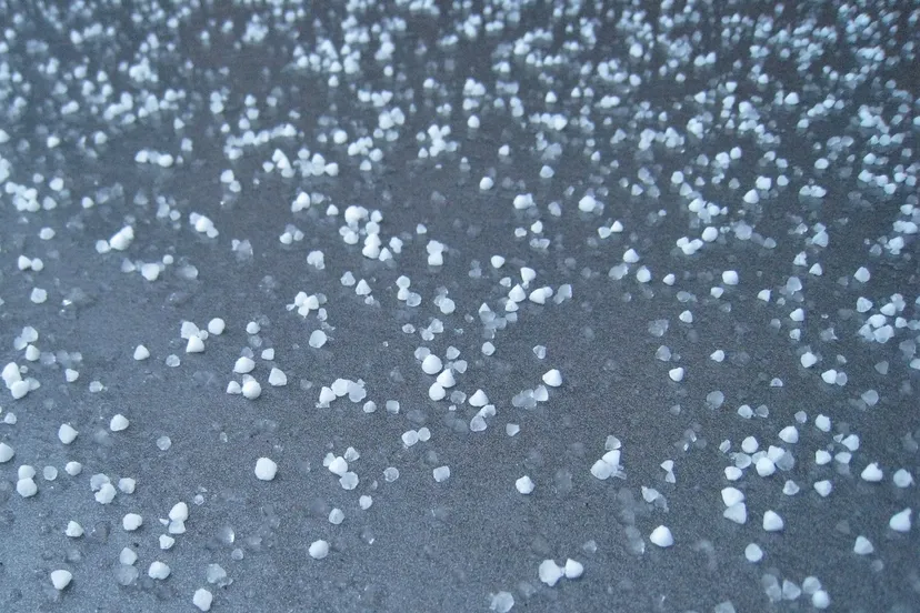 hagelstenen 1338886 1280