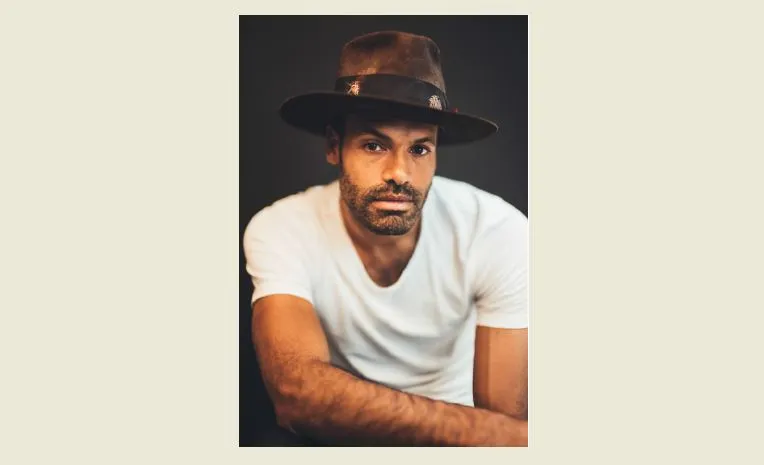 headshot alain clark1