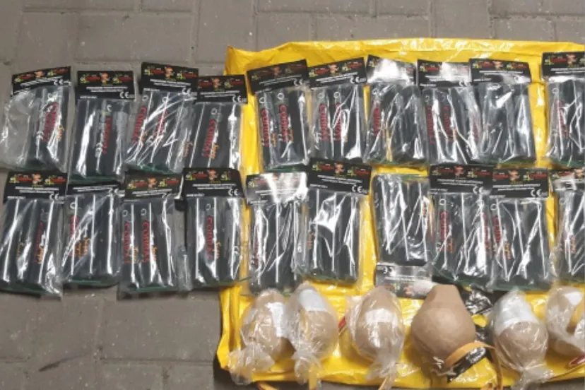 het inbeslaggenomen vuurwerk foto politie groningen