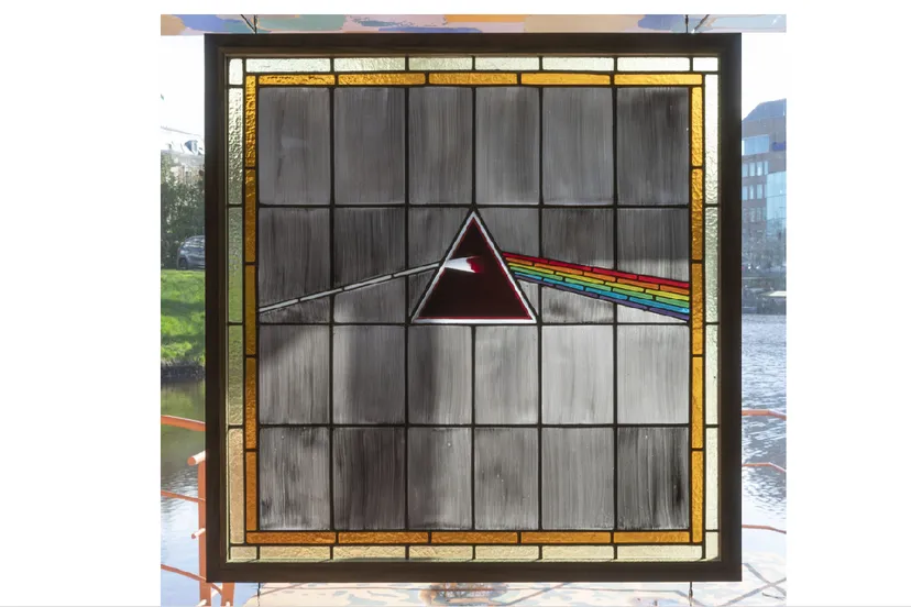 hipgnosis studio the dark side of the moon glas in loodraam 2003 2 foto heinz aebijpg